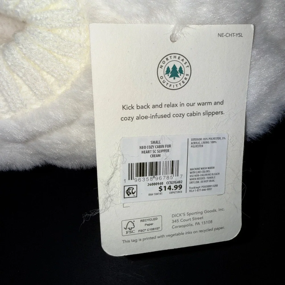 Northeast Outfitters Cabin Slippers Youth Small 13K-4 Cream NEW Aloe Infused Fur